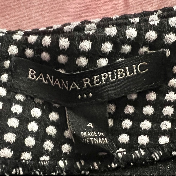 Banana Republic A-line skirt - Picture 3 of 3
